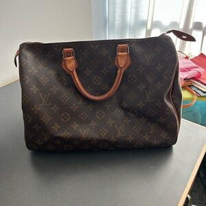 Authentic Louis Vuitton Brown Monogram Speedy 30